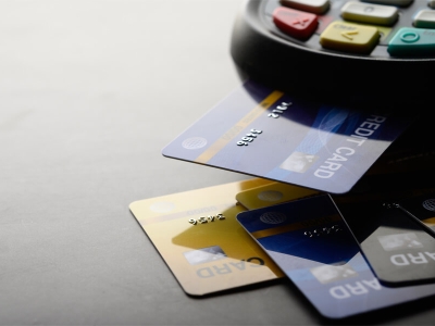 Rủi ro tiềm ẩn khi đáo hạn thẻ tín dụng!